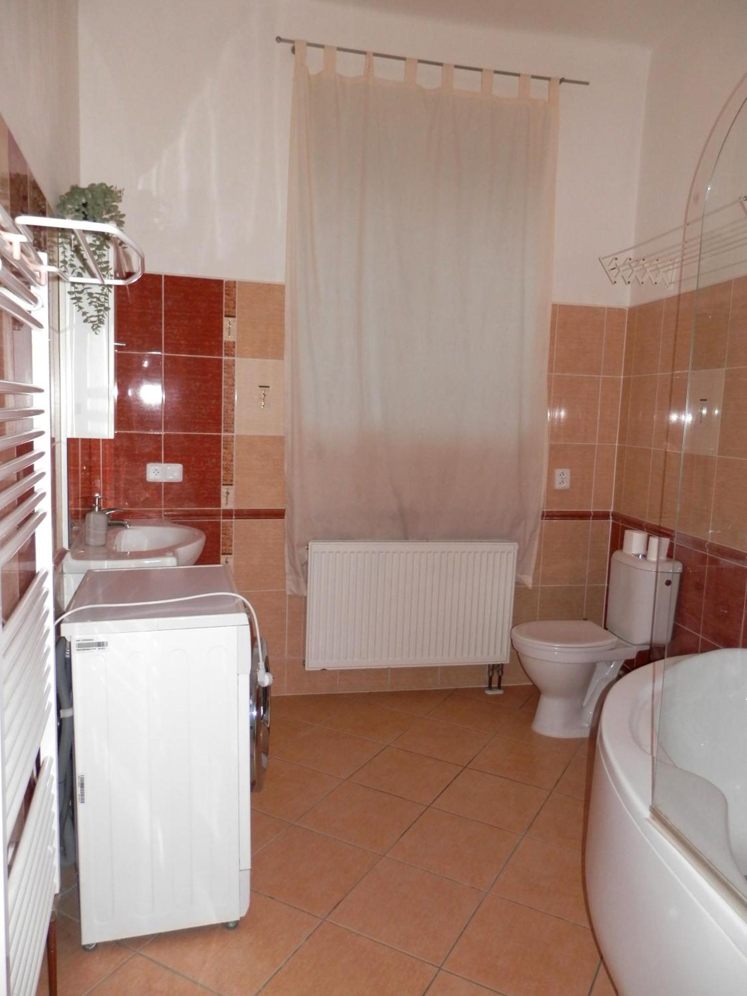 Spacious Apartment Below Spilberk Castle Brno Exterior photo